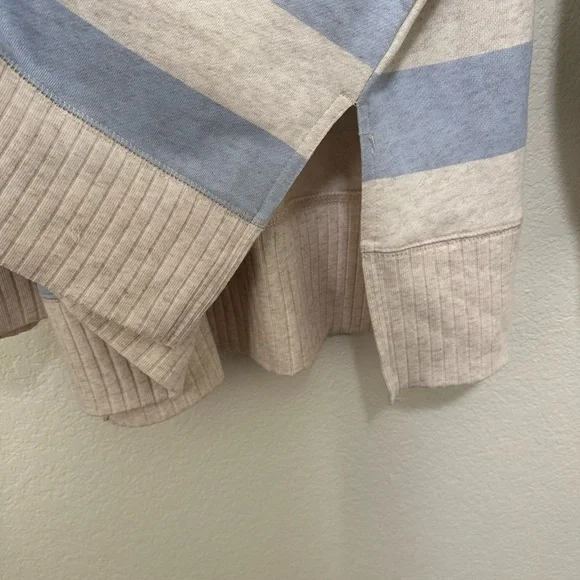 Maurices Sweatshirt! - Picture 3 of 5